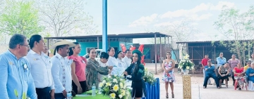 Asiste la alcaldesa Mayte Arce Jaimes a la Ceremonia de Clausura del Bachilleres Zacapuato