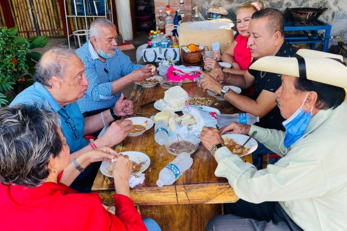 Reunión de trabajo con el presidente e integrantes del "Movimiento Cívico Cutzamalteco, A.C."