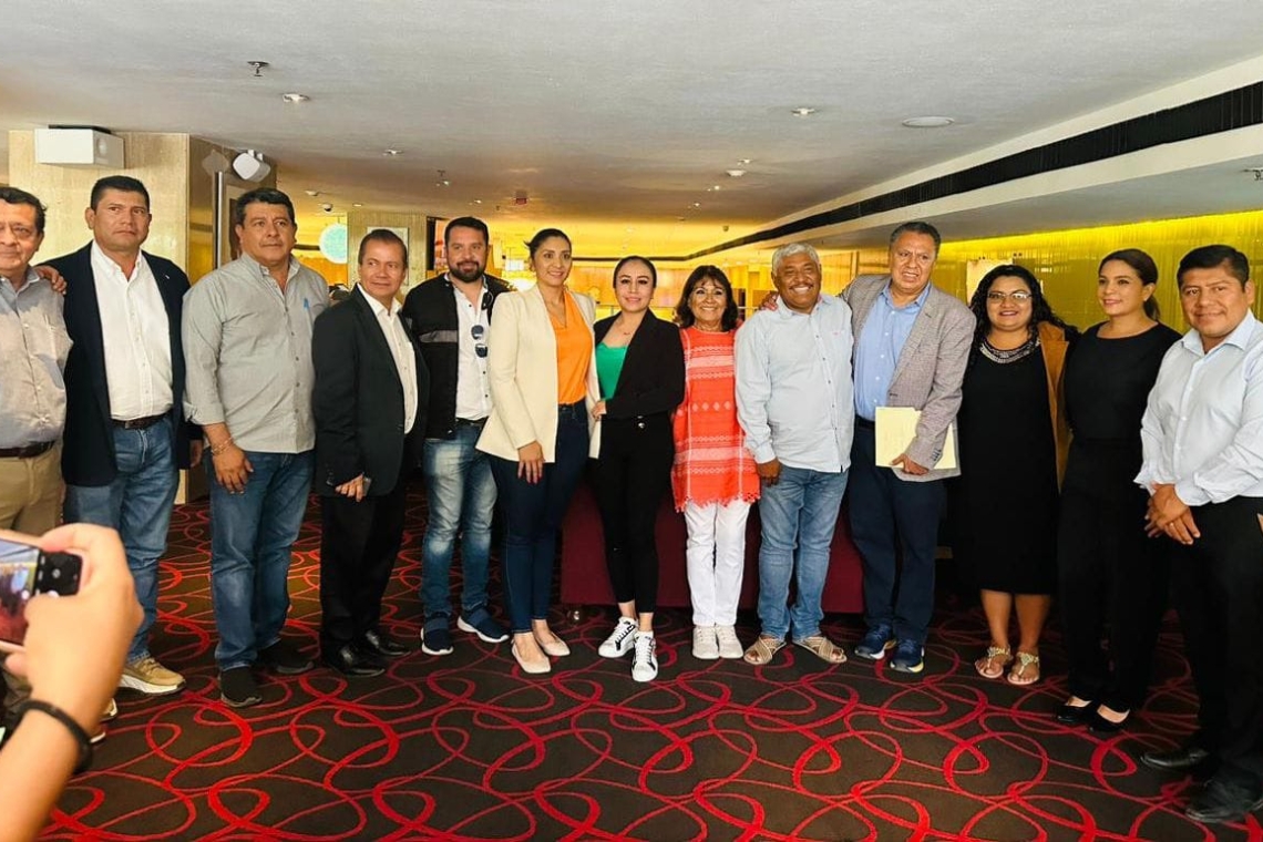 La alcaldesa Mayte Arce Jaimes visita las instalaciones de la SEDATU